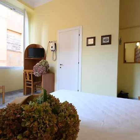 Hotel Maria &