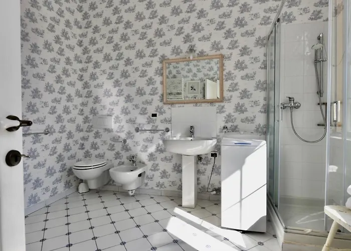 Hotel Maria &