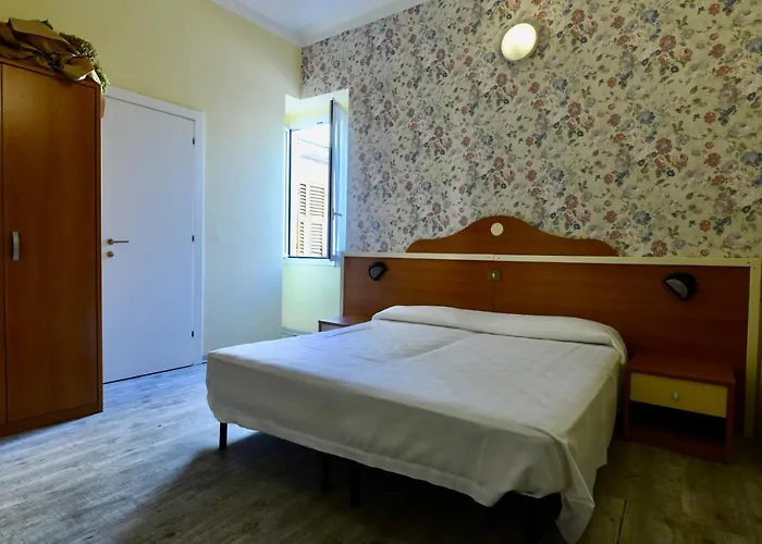 Hotel Maria &