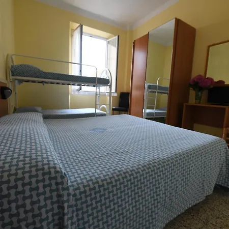 Hotell Maria & 2*