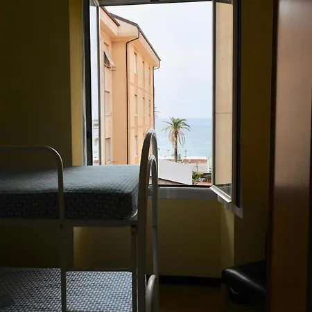 Hotell Maria & Varazze